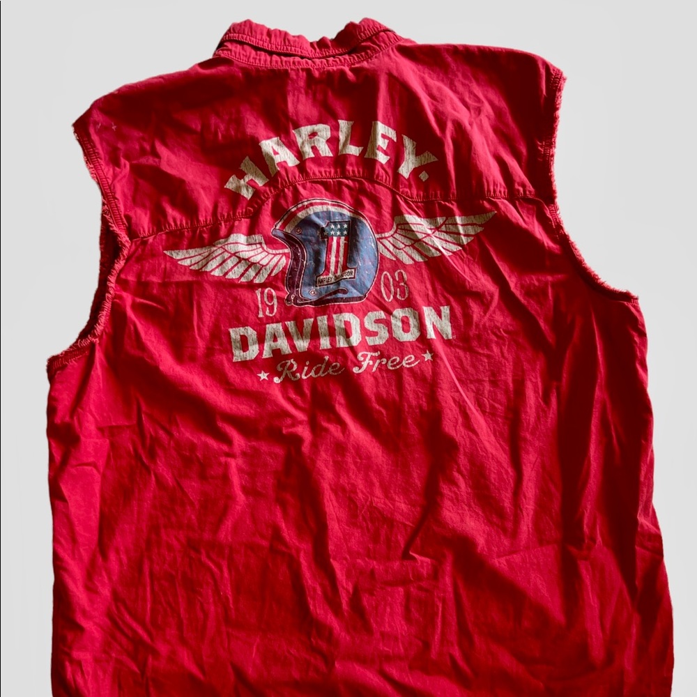 Mens Harley Davidson Sleeveless Button Up Shirt/Vest in Red